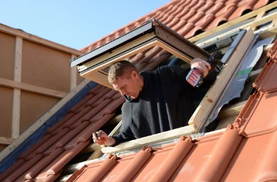 Pose de fenêtres de toit Velux à Diebling